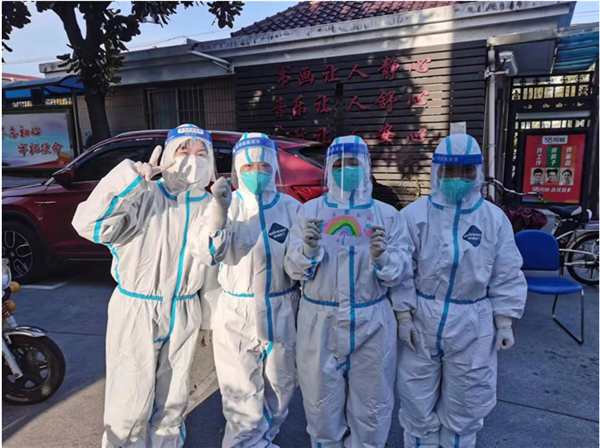 守“沪”温暖  同心抗“疫” 让党旗在抗击疫情的第一线高高飘扬