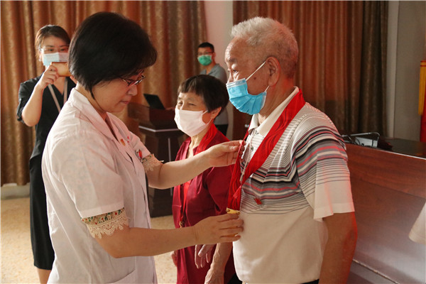 医心向党迎七一  接续奋斗薪火传