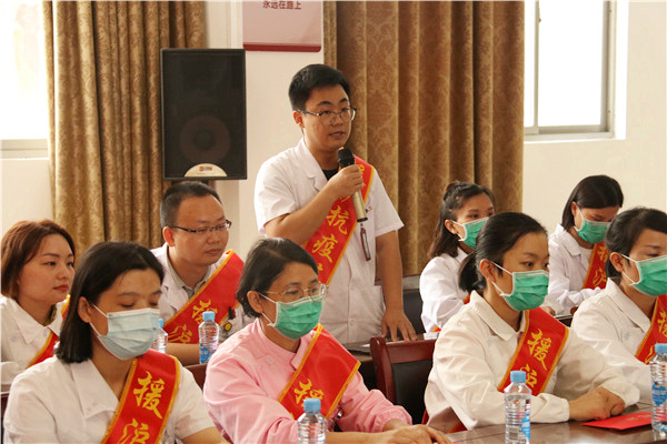 医心向党迎七一  接续奋斗薪火传