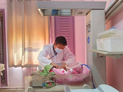 【载誉凯旋】我院支援突尼斯医疗队队员龚维良、曾胜荣载誉凯旋