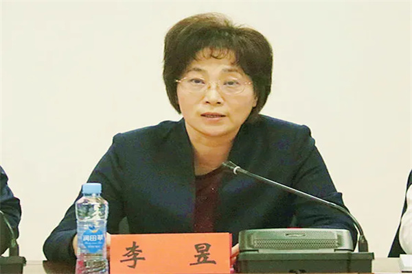 中国工程院院士黄晓军率专家组到抚州市第一人民医院开展培训活动