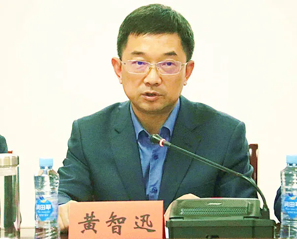 中国工程院院士黄晓军率专家组到抚州市第一人民医院开展培训活动