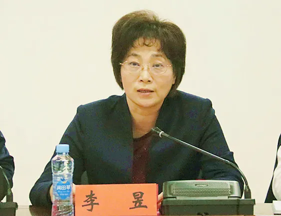 中国工程院院士黄晓军率专家组到抚州市第一人民医院开展培训活动