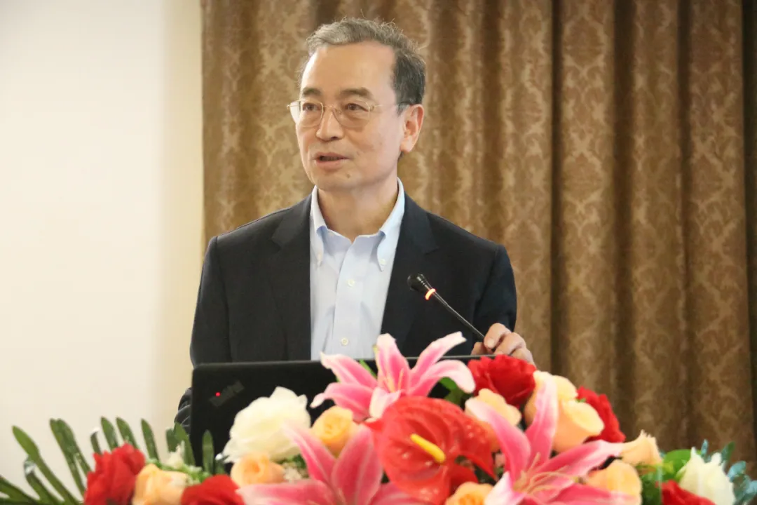 中国工程院院士黄晓军率专家组到抚州市第一人民医院开展培训活动