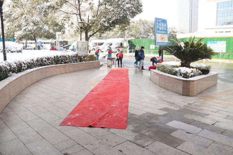 以雪为令齐行动 “医”路畅通护安全