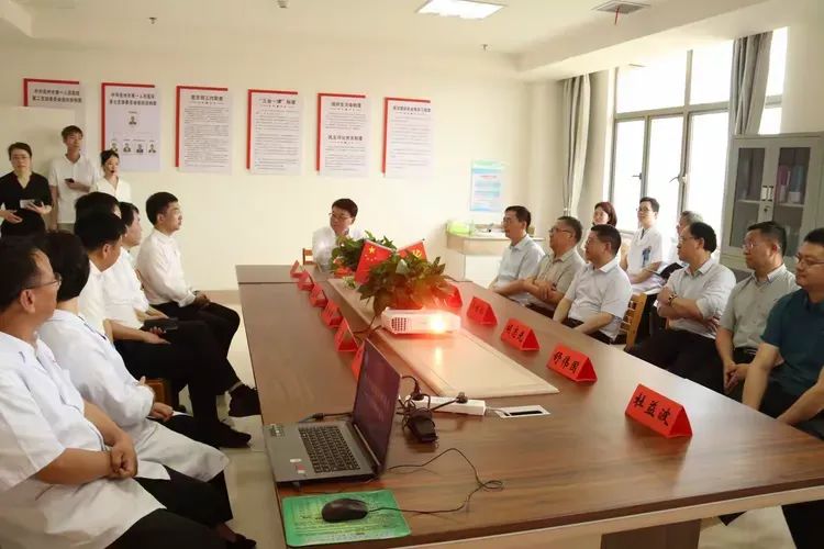 副省长史可莅临抚州市第一人民医院调研指导