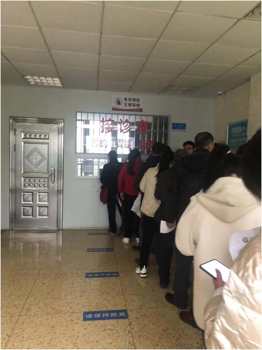 大型写实照片展《医务人员的春节》