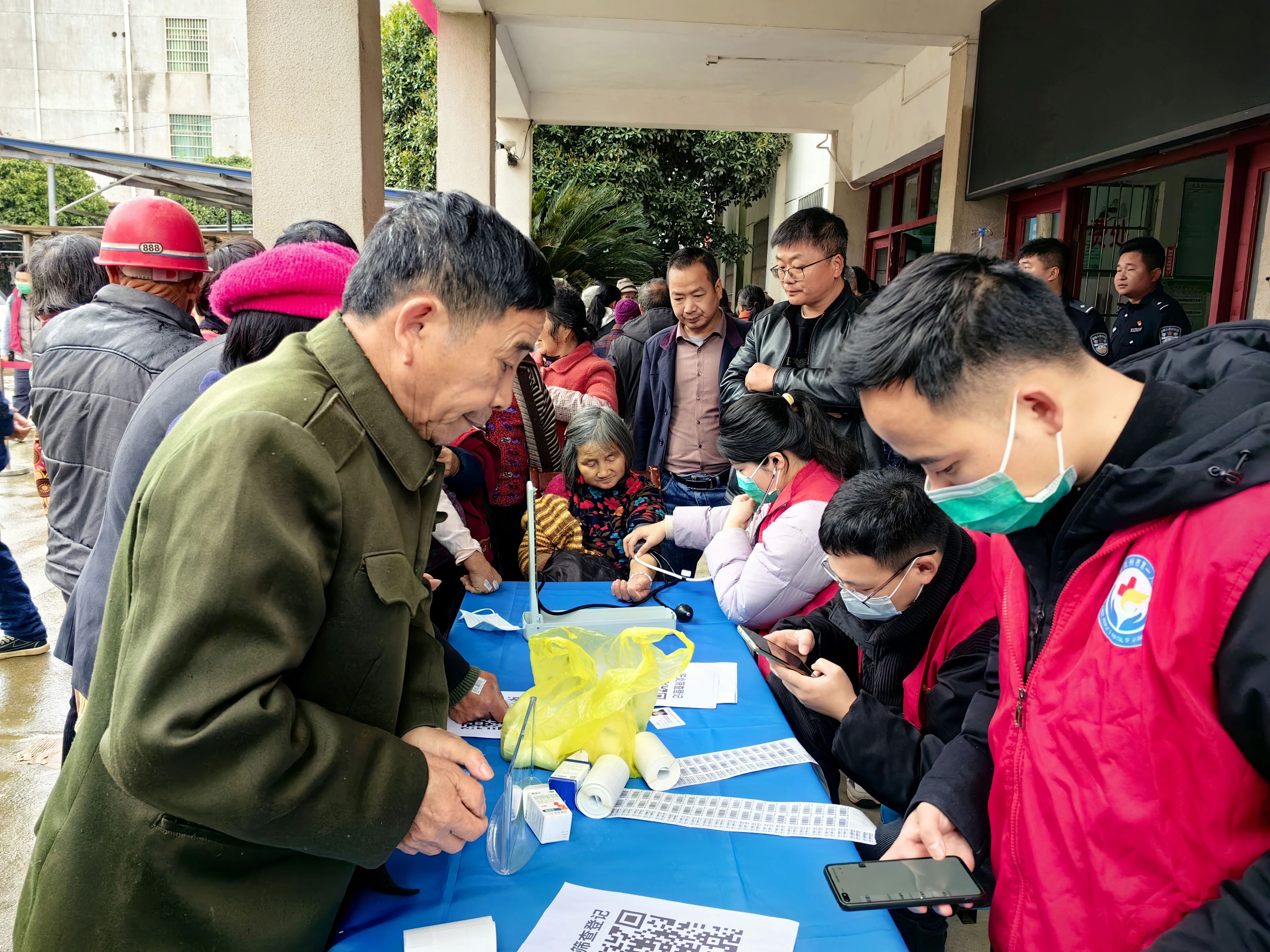 免费肝健康筛查走进试点乡镇