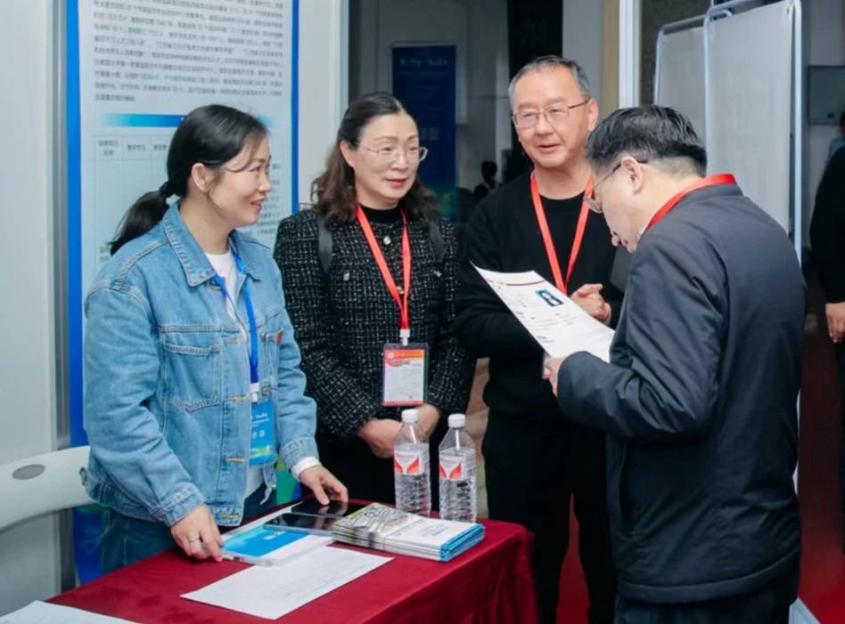 院长、副院长带队求贤，奔赴华中科技大学、西安交通大学招才引智