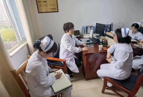 精准帮扶下基层 护理服务高发展