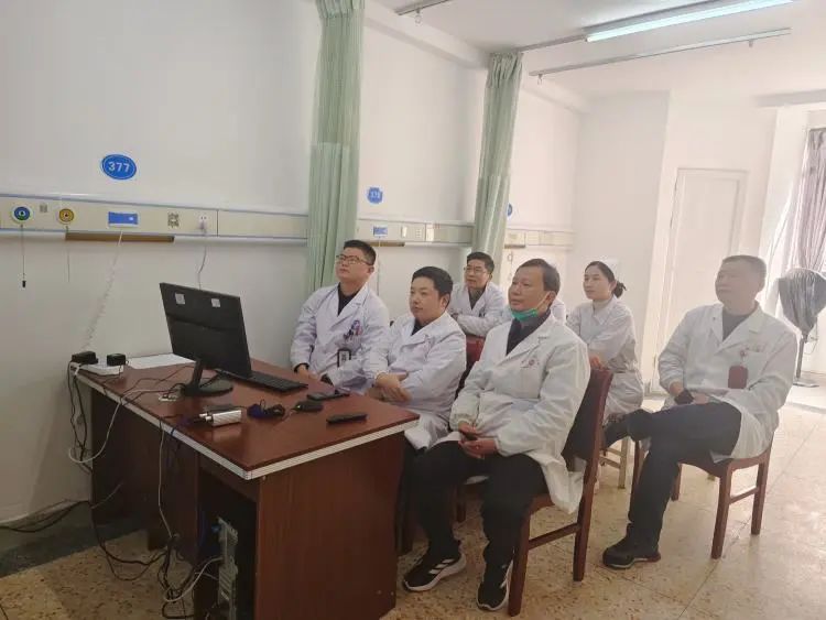 足不出户看名医 远程会诊面对面