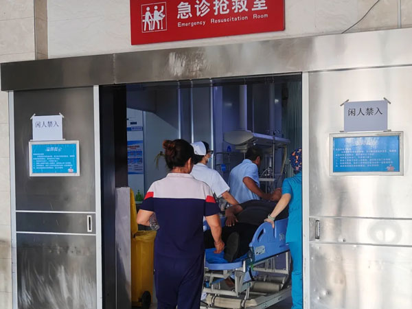 【媒体聚焦】酷暑来袭，出门需注意……