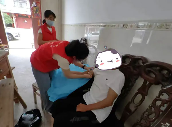 【呵“护”到家】PICC导管护理解决患者心头之“患”